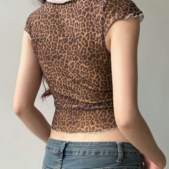 Leopard Print Trim Semi-sheer Tulle Elegant Bow Decor Square Neck Crop Tee Shirt - Picture 2 of 4